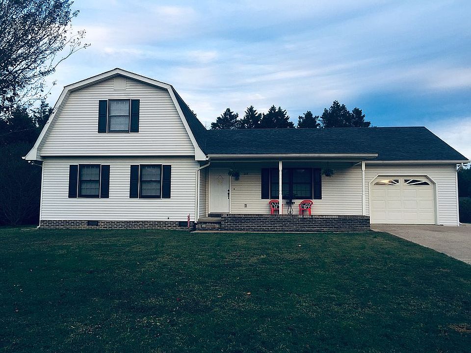 1st image of 605 Fairfield Dr