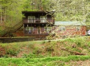 425 Smokey Run Rd, Tellico Plains, TN 37385