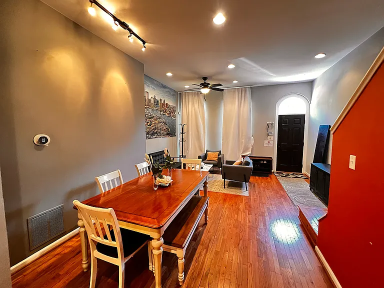 1328 W Lombard St — Photo 5
