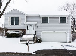 314 Mansfield Ct, Bartlett, IL