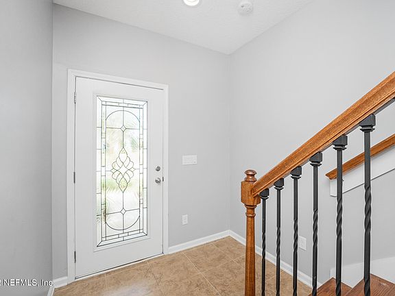 3rd image of 29 MYRTLE PARK Point