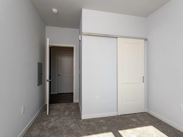 Midtown Reserve Apartment — Photo 7