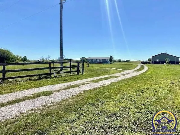 950 Eisenhower Rd, Princeton, KS 66078