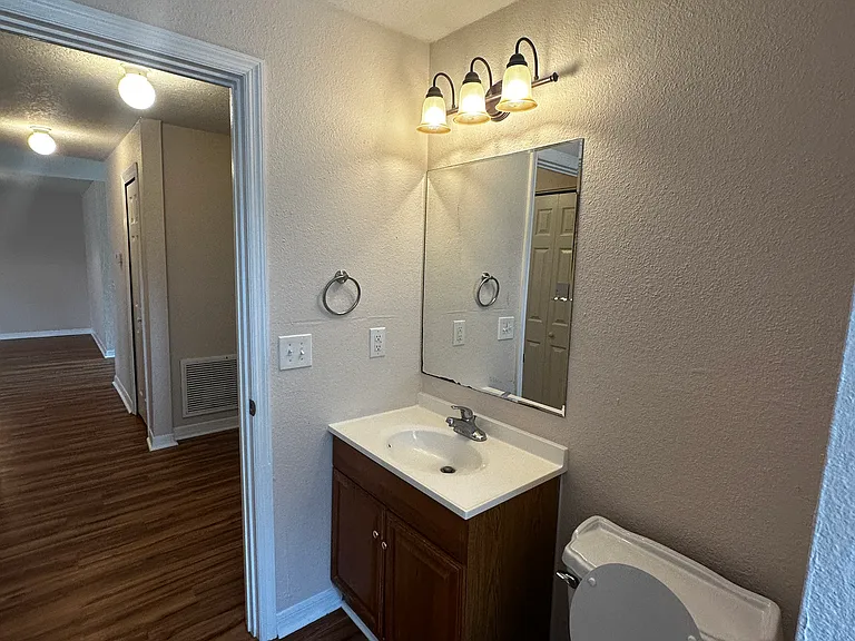 1849 Van Allen Cir — Photo 23
