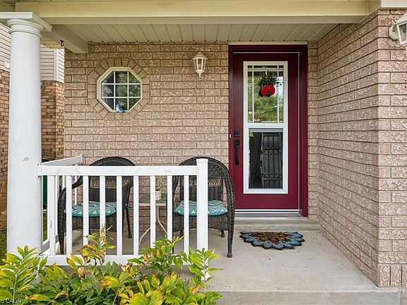 4th image of 67 Apple Tree Dr