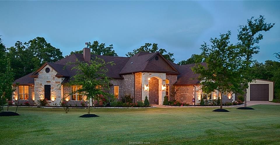 1st image of 5117 Vintage Oaks Ct