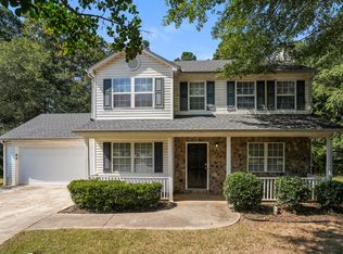 818 Burton Ridge Dr, Loganville, GA 30052