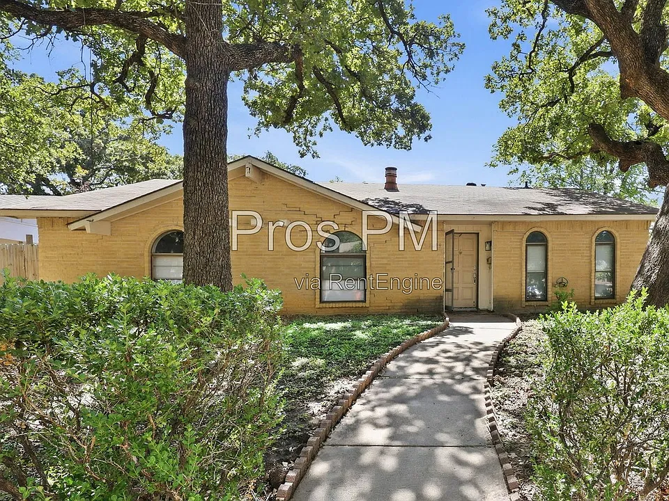 1244 Winterwood Dr
