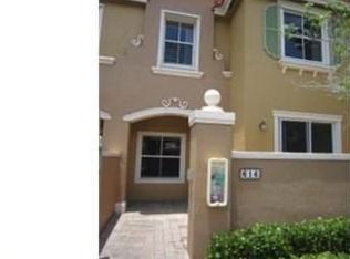 614 SW 106th Ave, Pembroke Pines, FL 33025