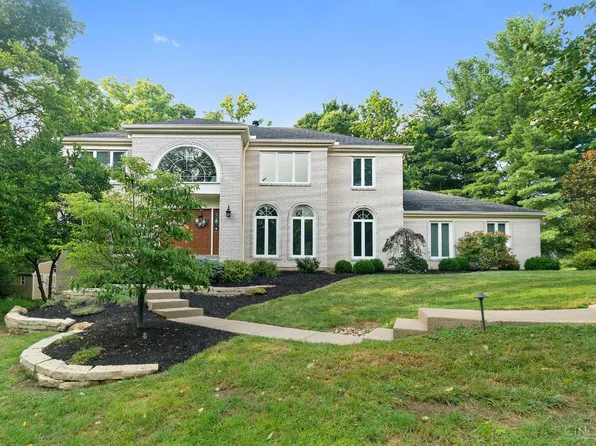 8410 Greenleaf Dr, Cincinnati, OH 45255