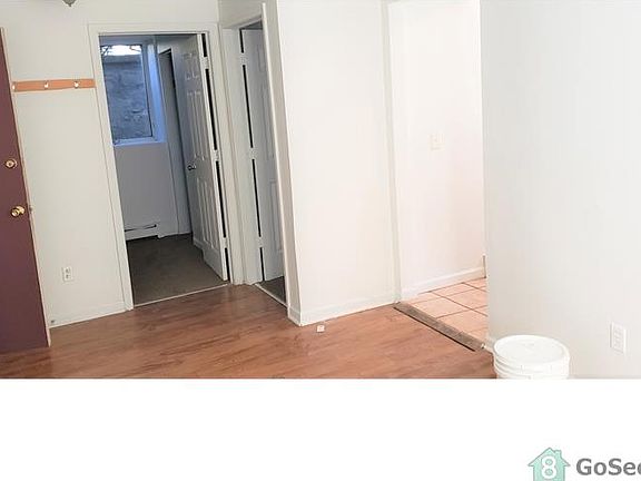 4th image of 211 N Washington St #9