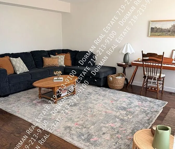 210 Lanfare Pl — Photo 8