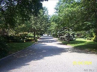 2nd image of 7 Tanager Ln