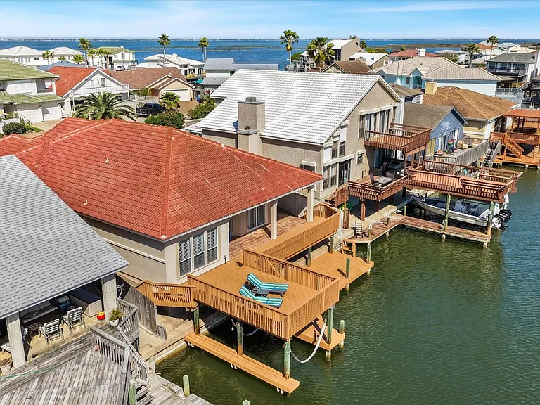 15222 Isla Pinta Ct — Photo 47