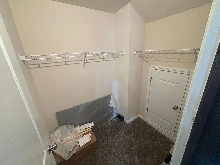 317 Aintree Ave — Photo 11
