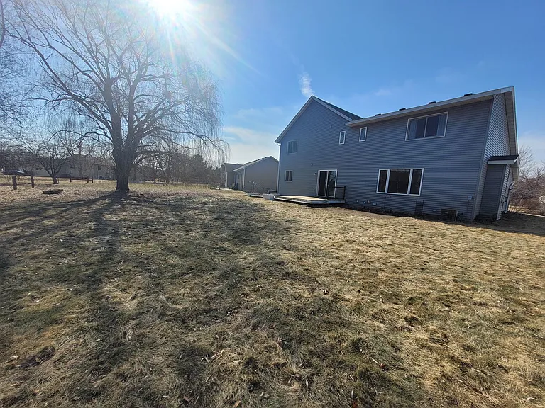 2255 Vesterheim St — Photo 36