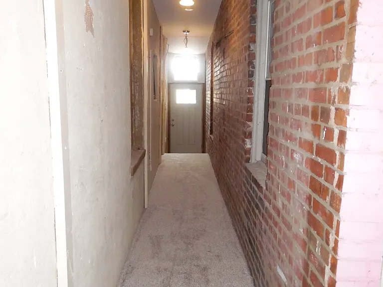 529 Main St — Photo 4