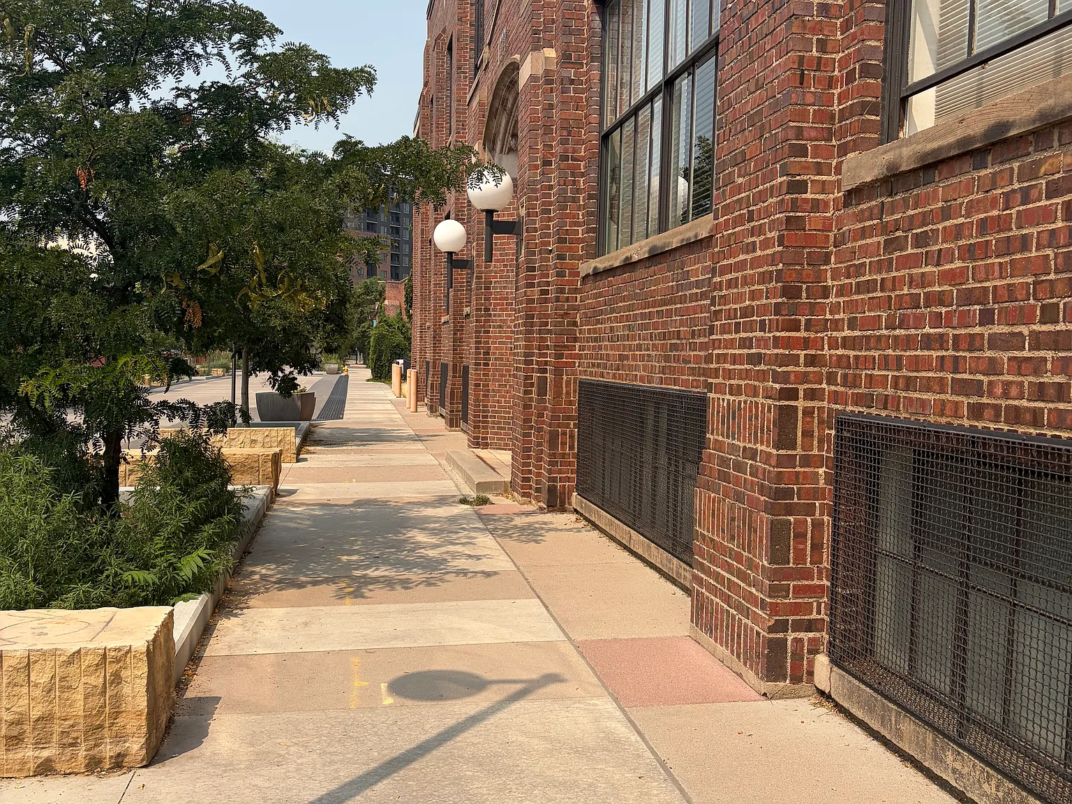 1 bed, 1.5 bath, 1176 sqft, $2,800 — Photo 3