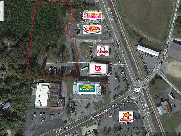 1103 N 3rd Ave, Chatsworth, GA 30705