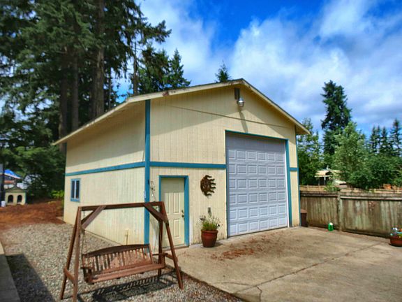 3rd image of 14718 119th Avenue Ct E