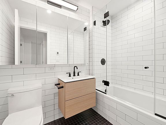 5th image of 95 Grattan St #3A