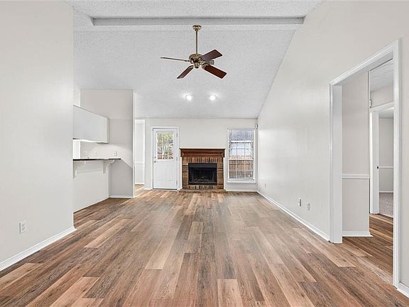 3rd image of 1716 Woodley Rd