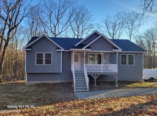 182 Primrose Ln, Milford, PA
