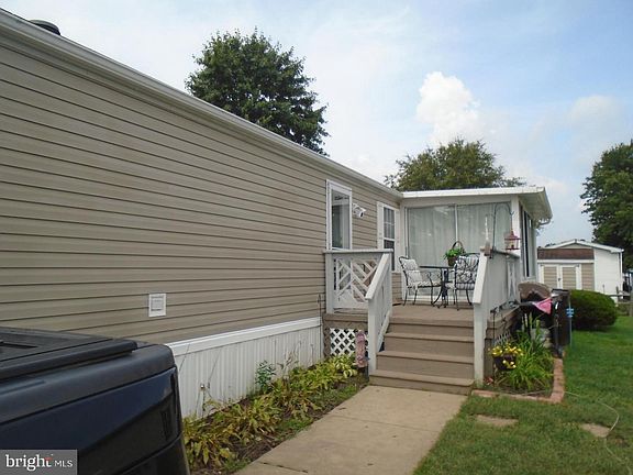 3rd image of 7504 Schooner Ln