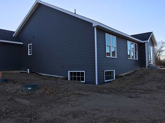 3rd image of 64855 Wheelers Way