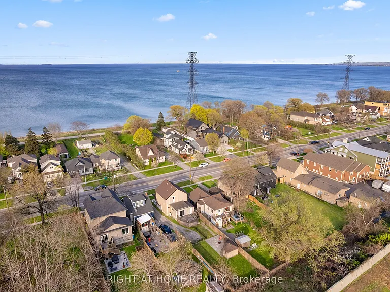 204 Beach Blvd — Photo 41