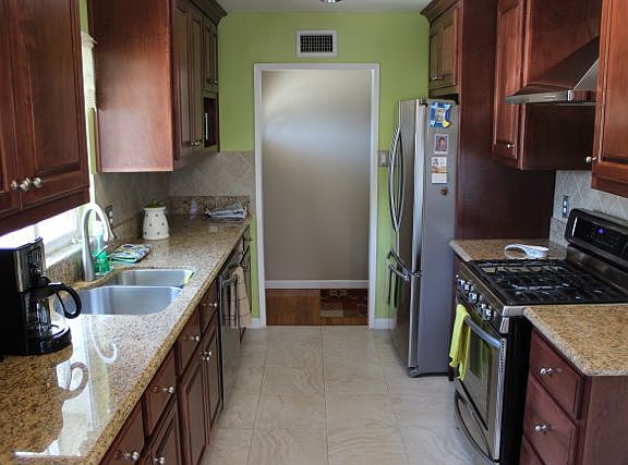 3rd image of 13450 Marlette Dr
