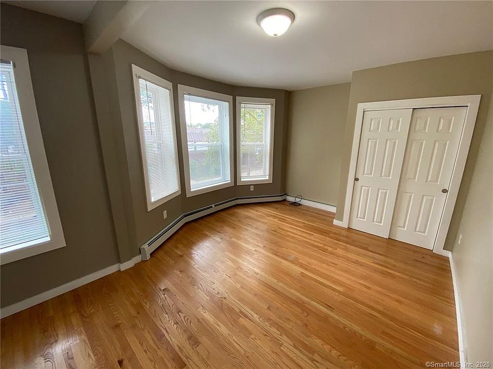 1st image of 374 Orchard St #7