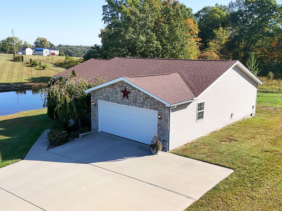 1st image of 97 Hickory Ridge Dr