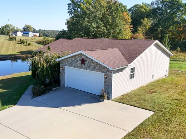 97 Hickory Ridge Dr, Corbin, KY 40701