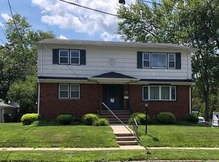 132 Roosevelt Ave, Cranford, NJ 07016