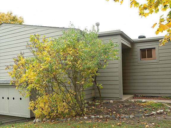 2nd image of 753 Skynob Dr
