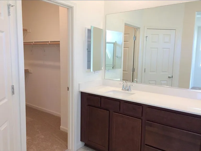 3935 Samuelson Way — Photo 11