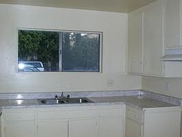 5th image of 1470 W 35th St APT 1