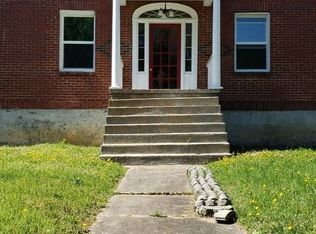 462 W Main St APT 2, Danville, VA 24541