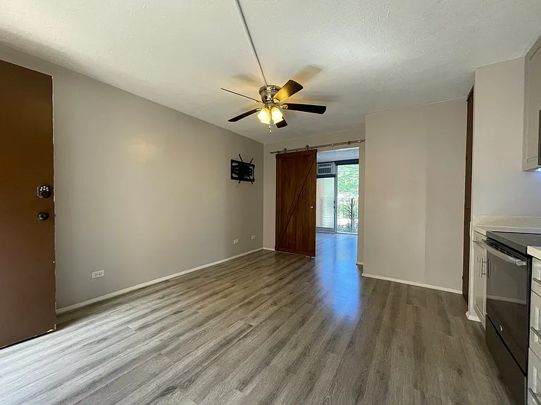 2140 10th Ave #205 — Photo 11