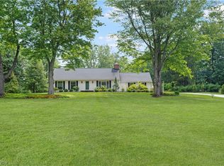 7709 Huntington Rd, Hudson, OH 44236