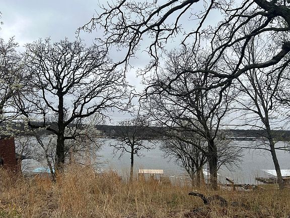 2nd image of 33521 Ridge Rd #33521