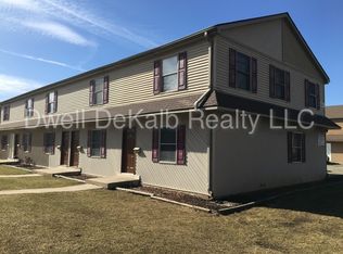 814 W Hillcrest Dr APT E, Dekalb, IL 60115