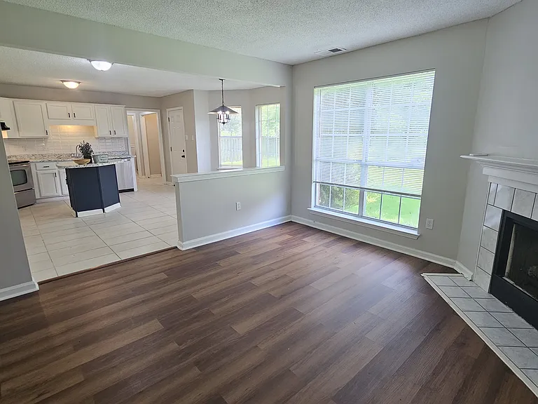 7111 Creekside Dr — Photo 6