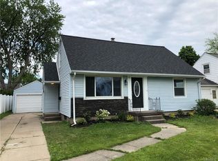 70 Calvert Blvd, Tonawanda, NY 14150