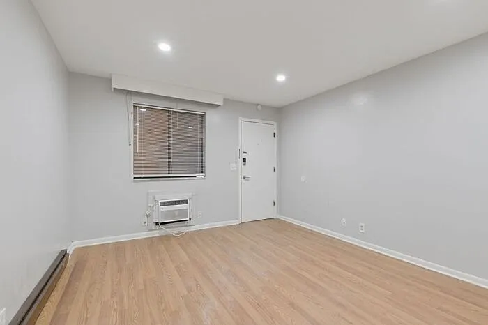 2134 Fairfax Ave #B6 — Photo 5