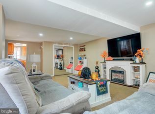 2752 Kirkbride St, Philadelphia, PA 19137