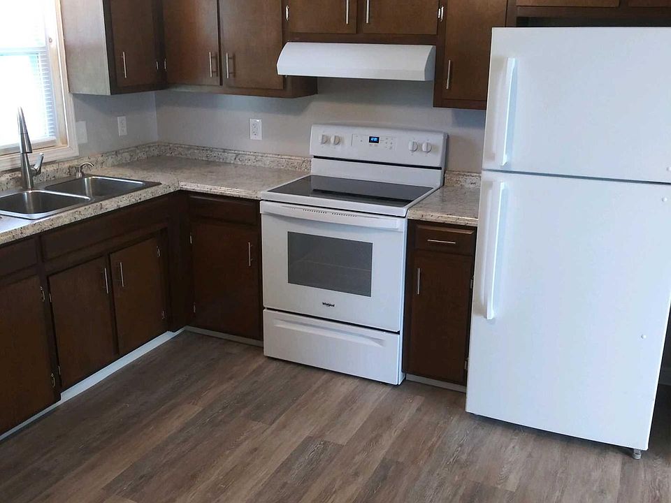 Kitchen with appliances