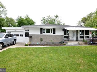 14 Laurie Way, Burlington, NJ 08016