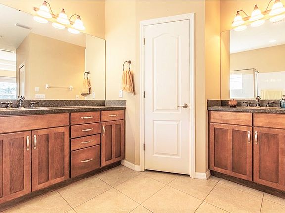 4th image of 5128 Pheasant Woods Dr